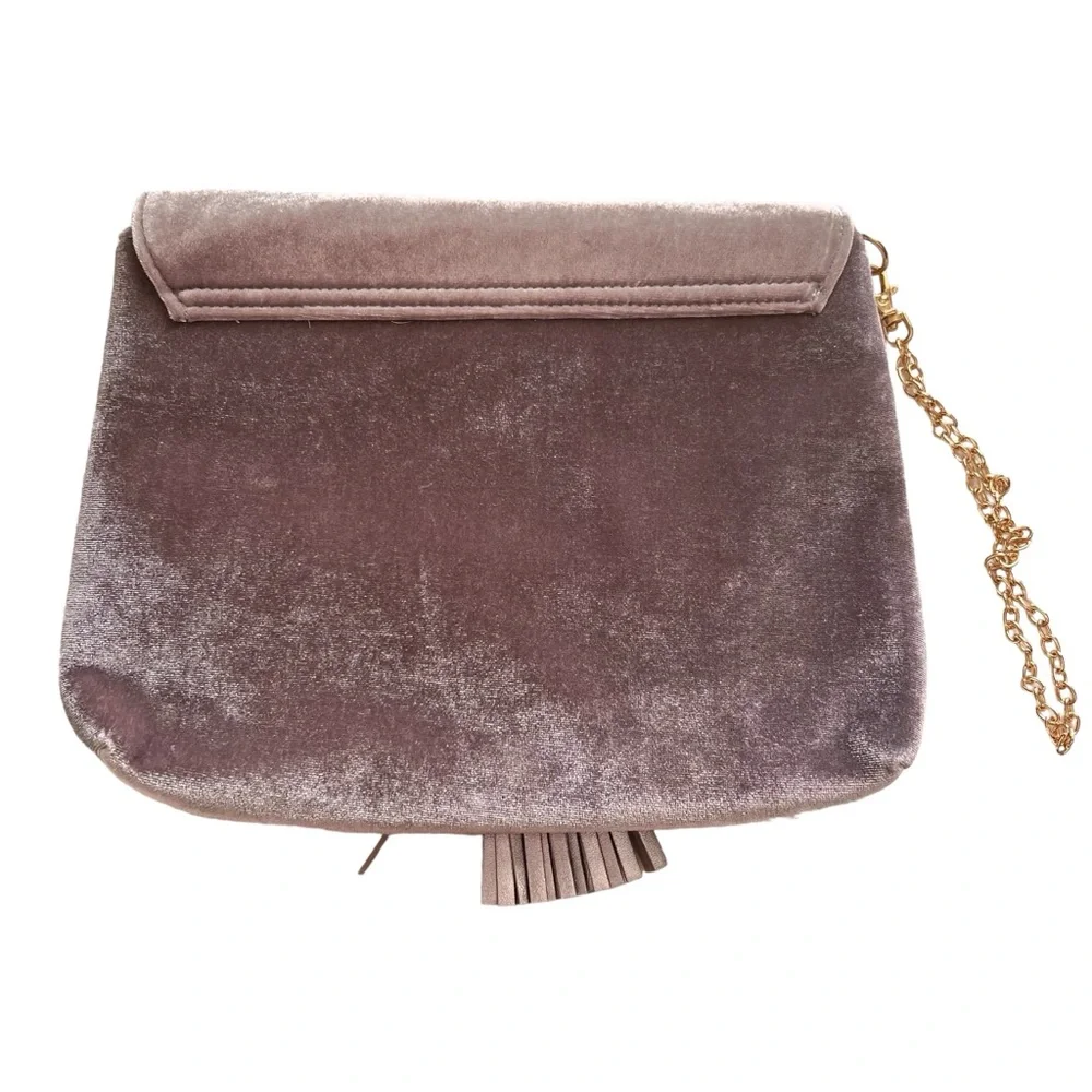 Ion Colors Brilliance Ice Lavender Velvetlike Tassled Clutch Wristlet Chain Prom